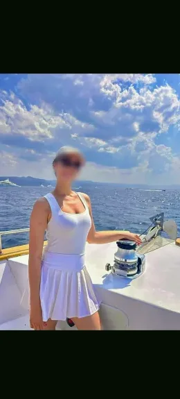 Amina, 33 años