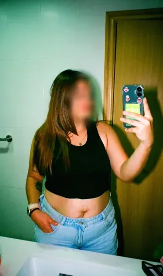 Claudia, 28 años