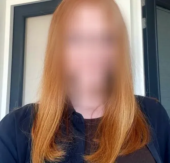 Lola, 27 años