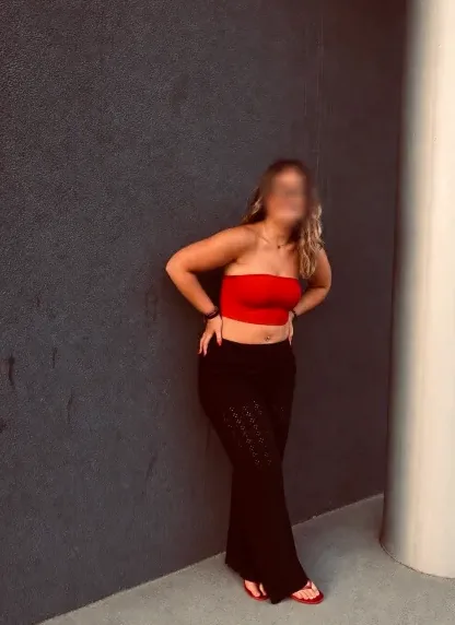Manuela, 18 años