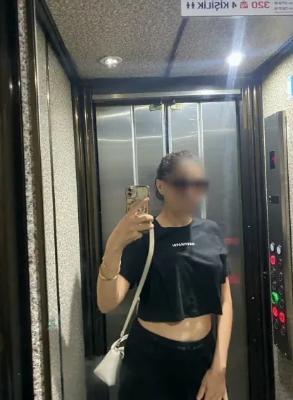 Manuela, 33 años